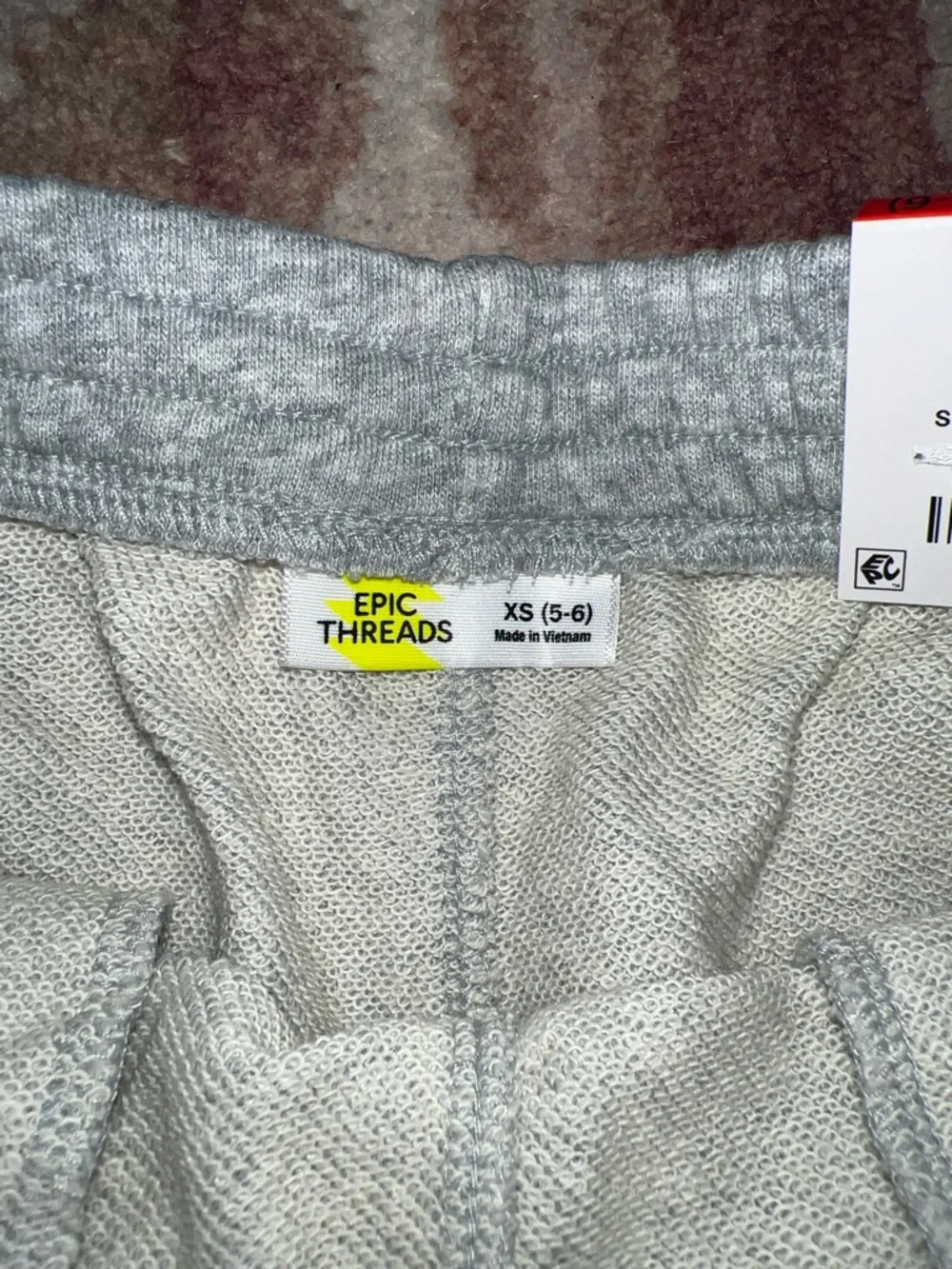 NEW Epic Threads Light Gray Pull On Drawstring Shorts - Picture 3 of 7